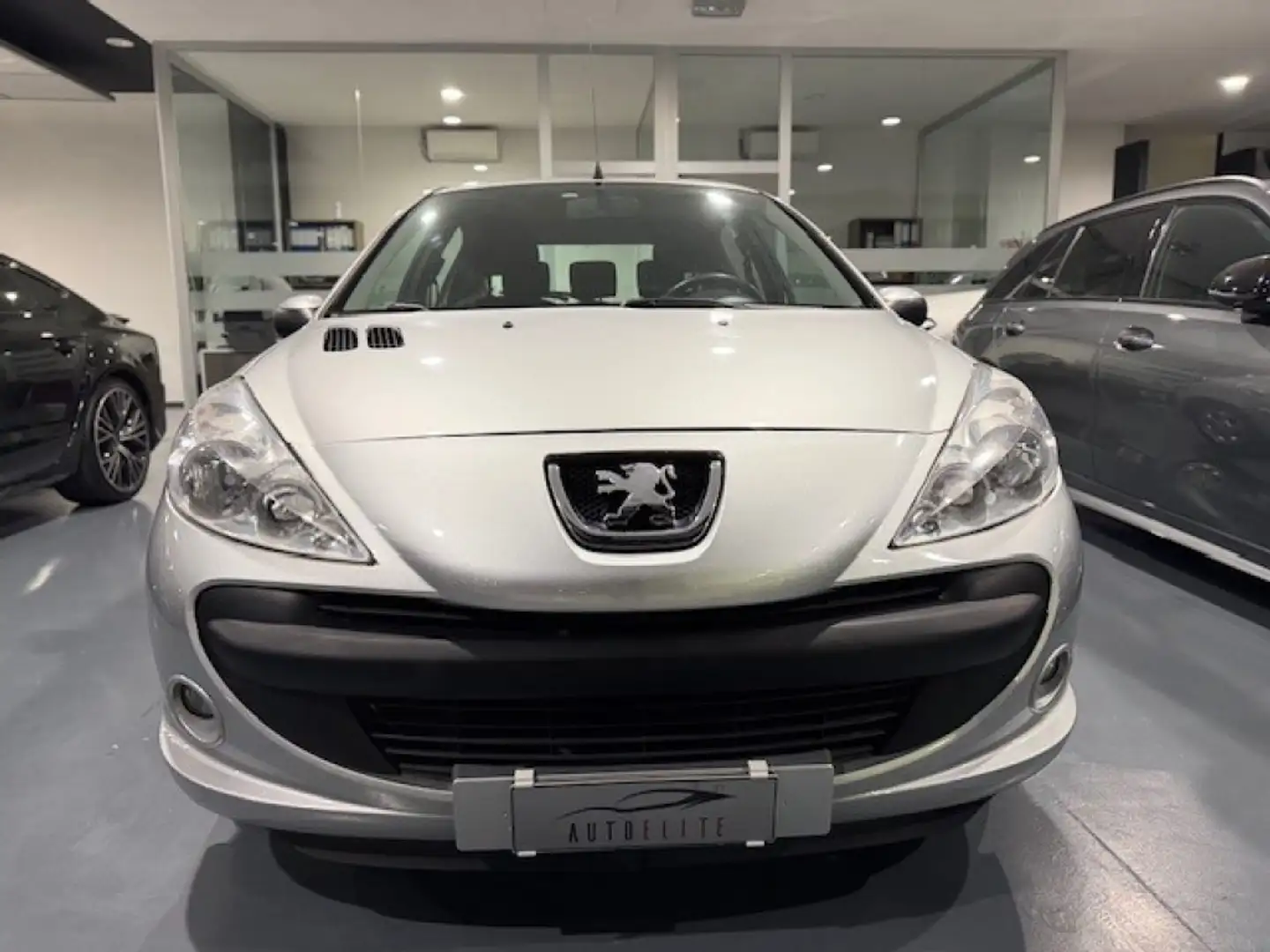 Peugeot 206 Plus 1.4 HDi 70CV 5p. Energie NEOPATENTATI Zilver - 2