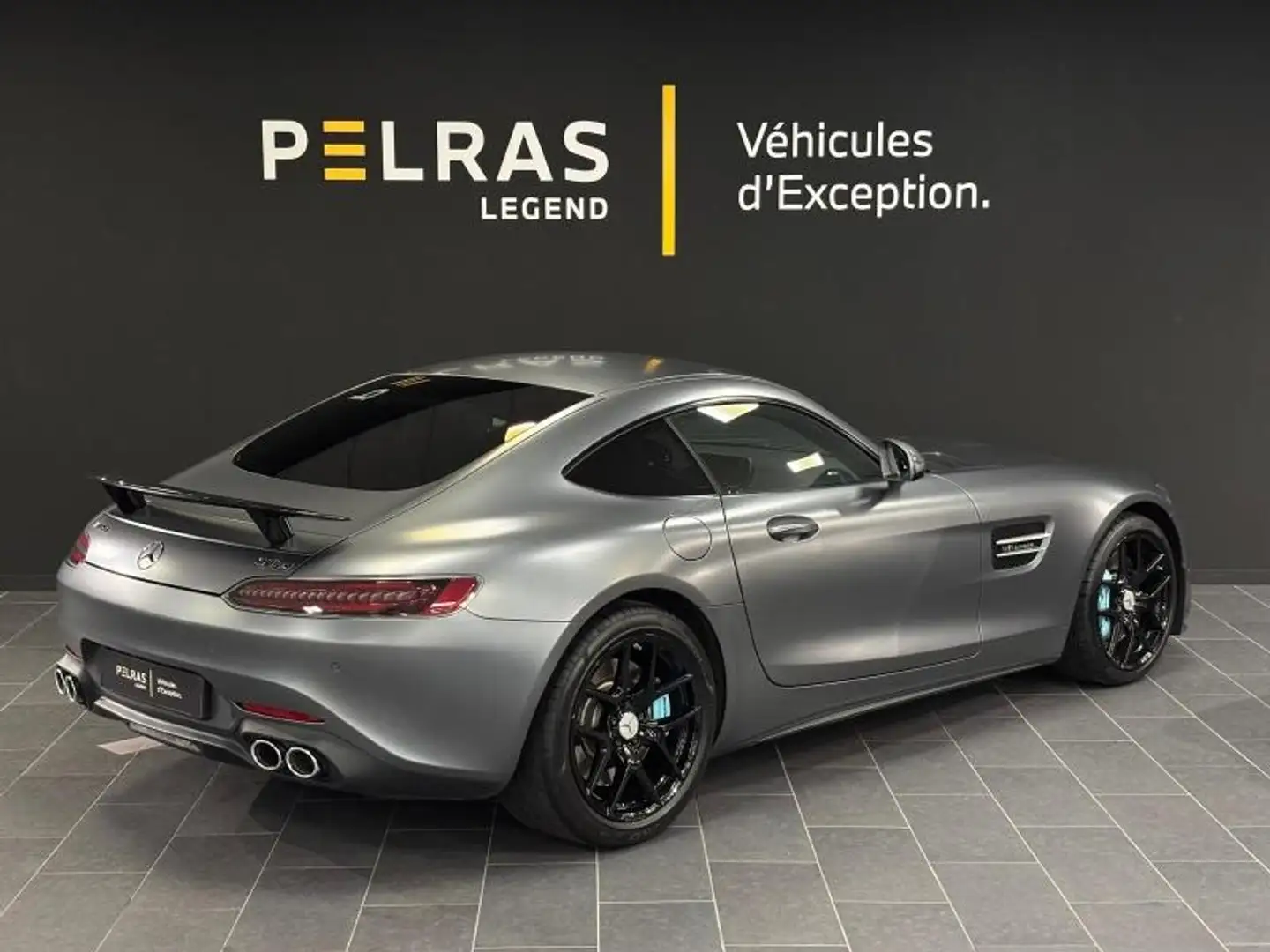 Mercedes-Benz AMG GT 4.0 V8 476ch GT Grau - 2
