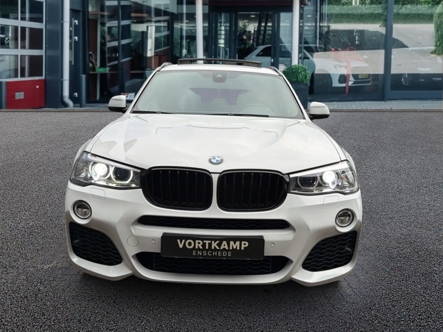 BMW X3 XDRIVE 28i M SPORT PANO-DAK/CAMERA/TREKHAAK/NAVI/C White - 2