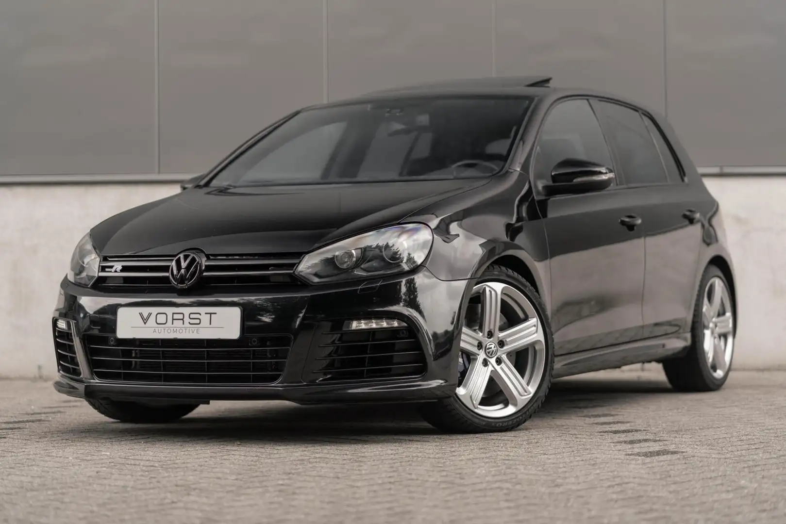 Volkswagen Golf 2.0 R 4-Motion Dynaudio Dak DSG Zwart - 1