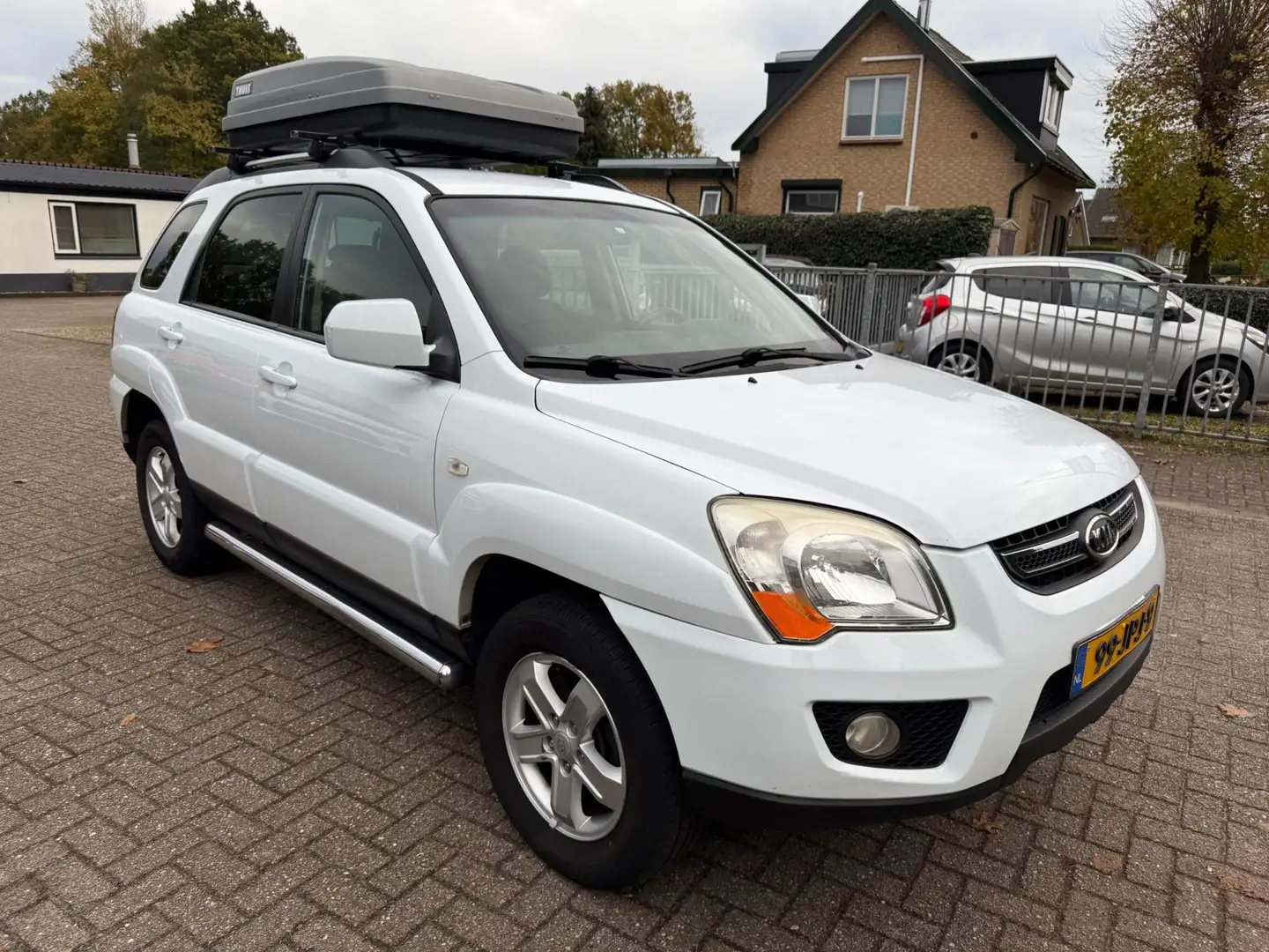 Kia Sportage 2.0 CVVT 5DRS X-tra AIRCO LMV TREKH. BLUETOOTH Wit - 2