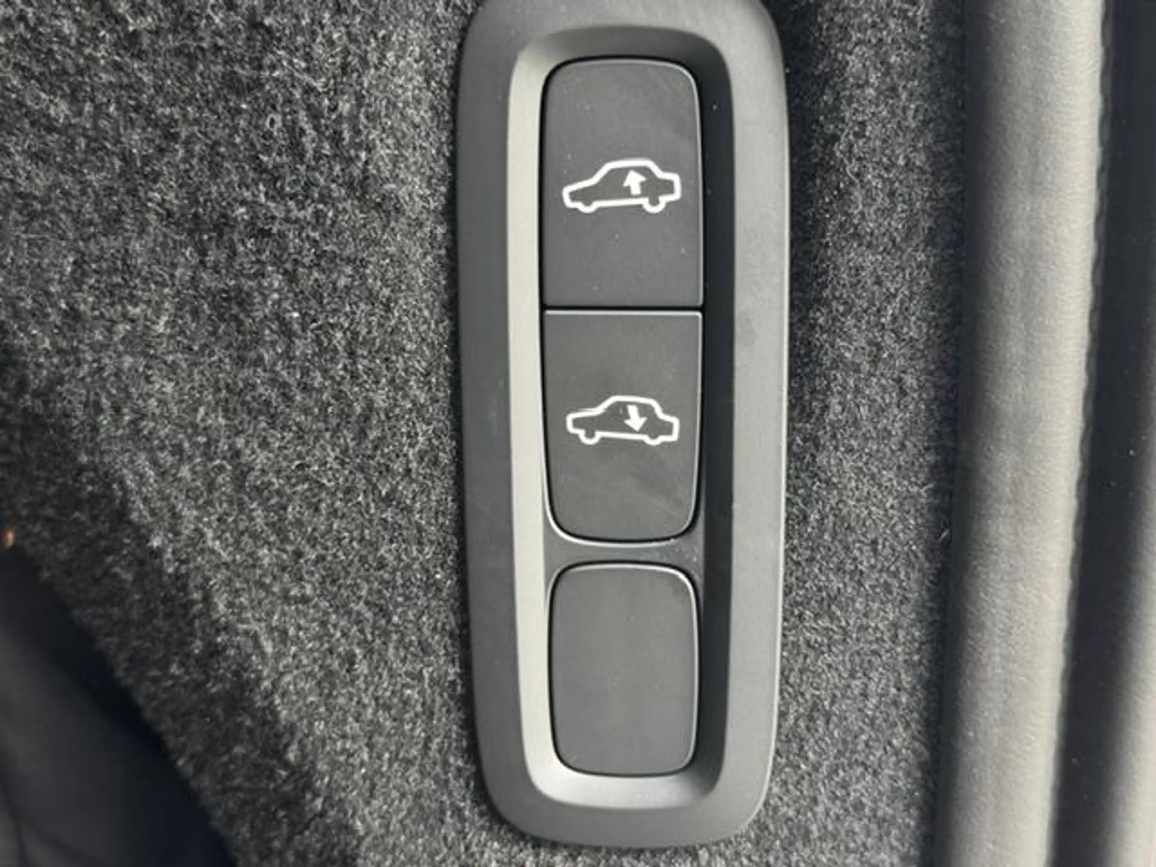 Volvo XC90 2.0 T8 LongRange AWD Ultra Dark Full Option, Massa — photo 5