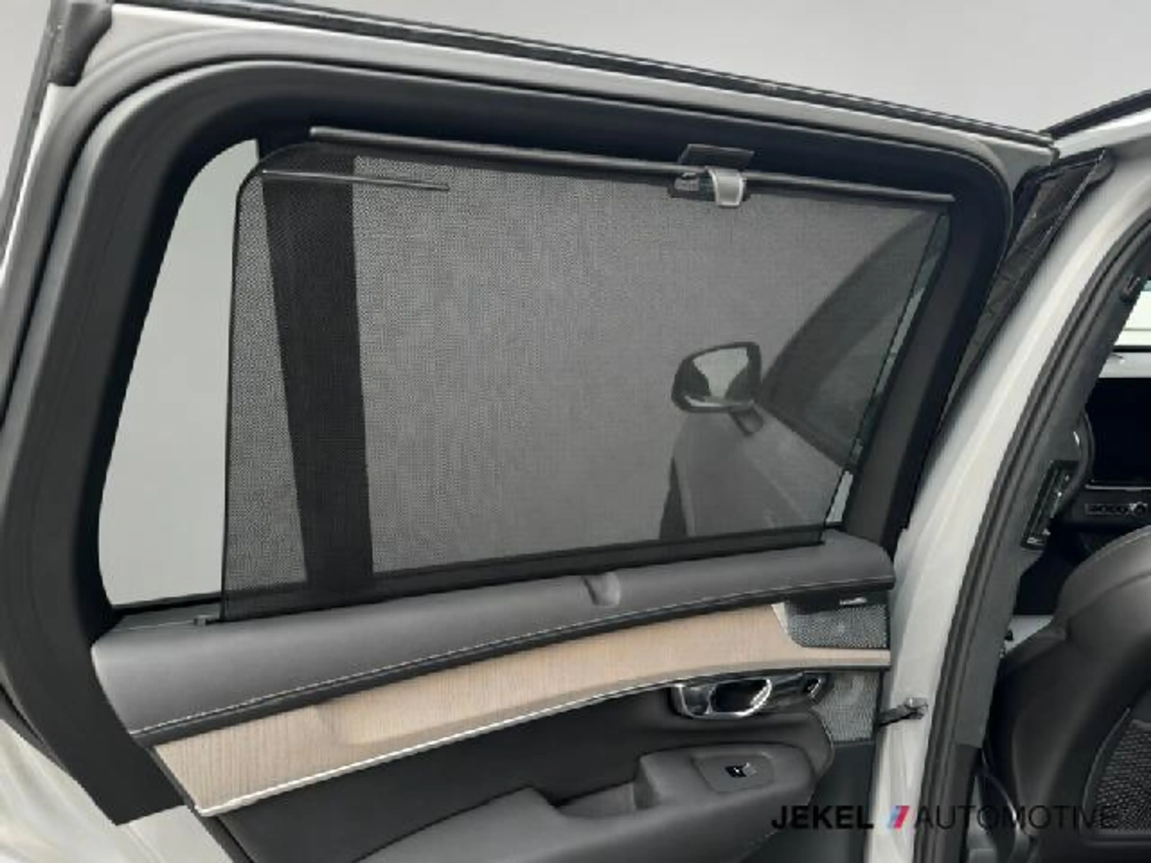 Volvo XC90 2.0 T8 LongRange AWD Ultra Dark Full Option, Massa — photo 7