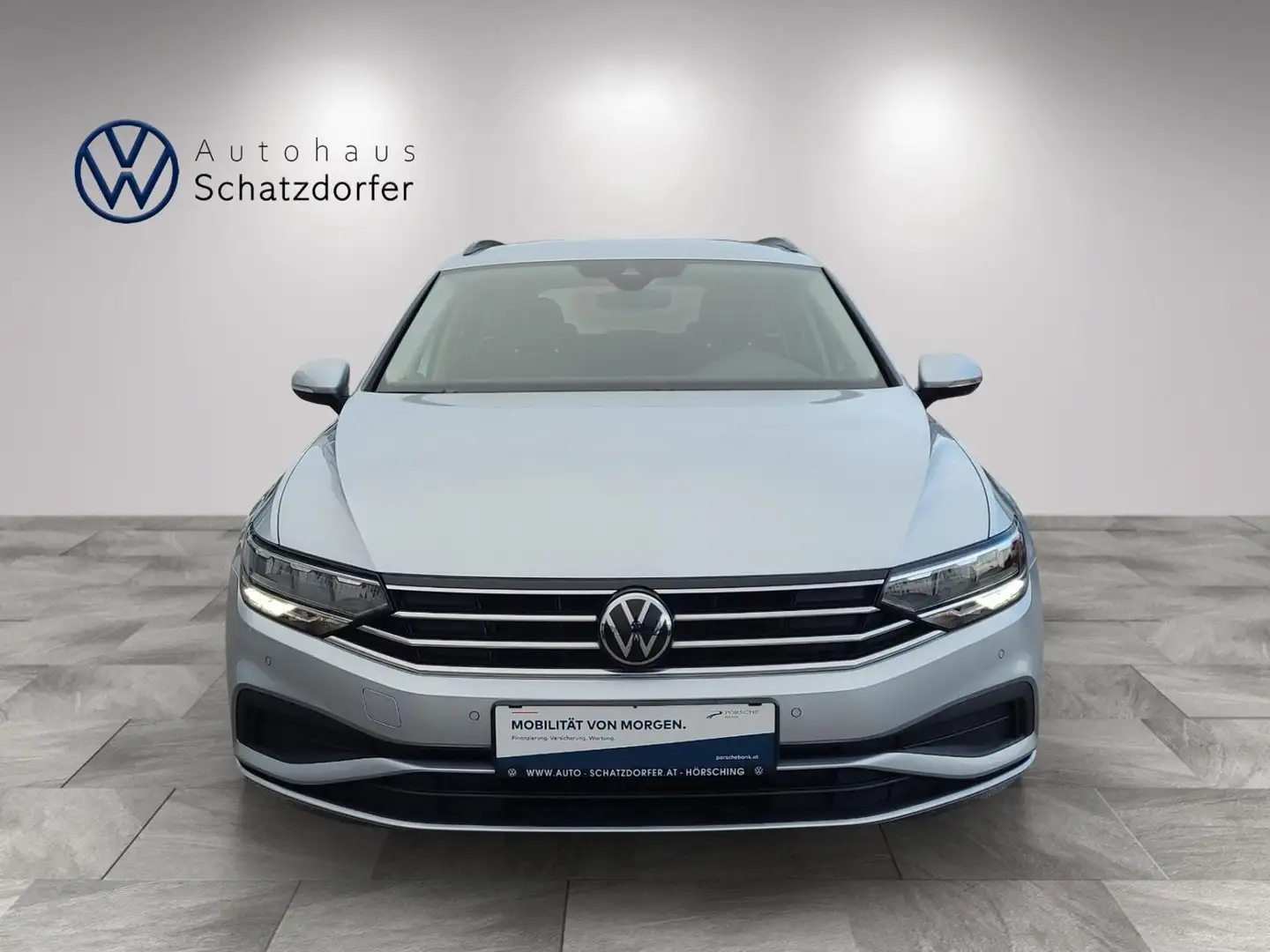 Volkswagen Passat Variant TDI SCR DSG Silber - 2