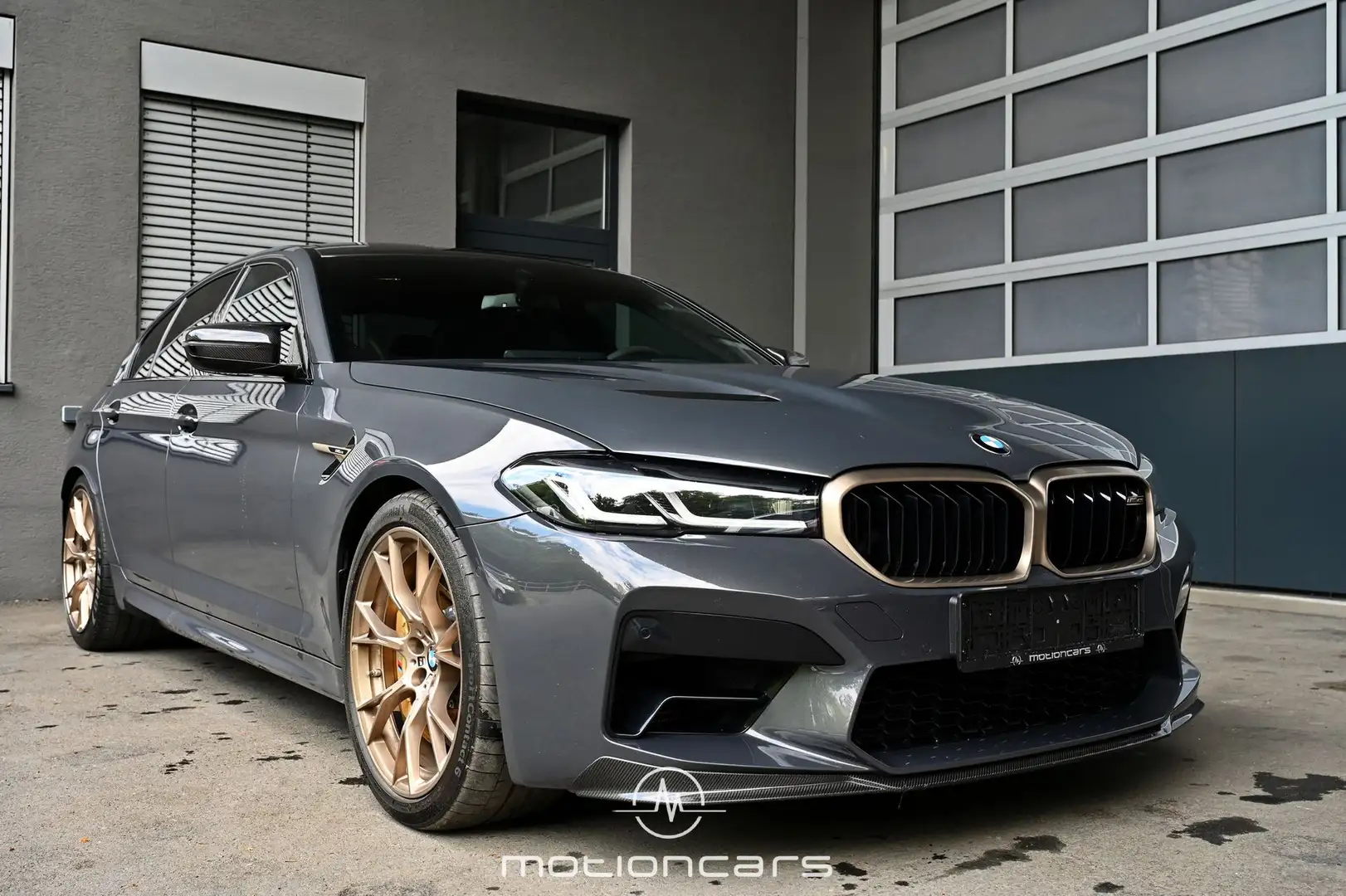 BMW M5 - M5 CS 1 of 1000 EXP € 135.980,- Zilver - 1
