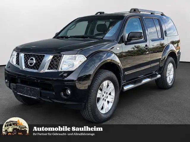 Nissan Pathfinder 2.5 dCi Premium*SCHDACH*7SITZER*NAVI*
