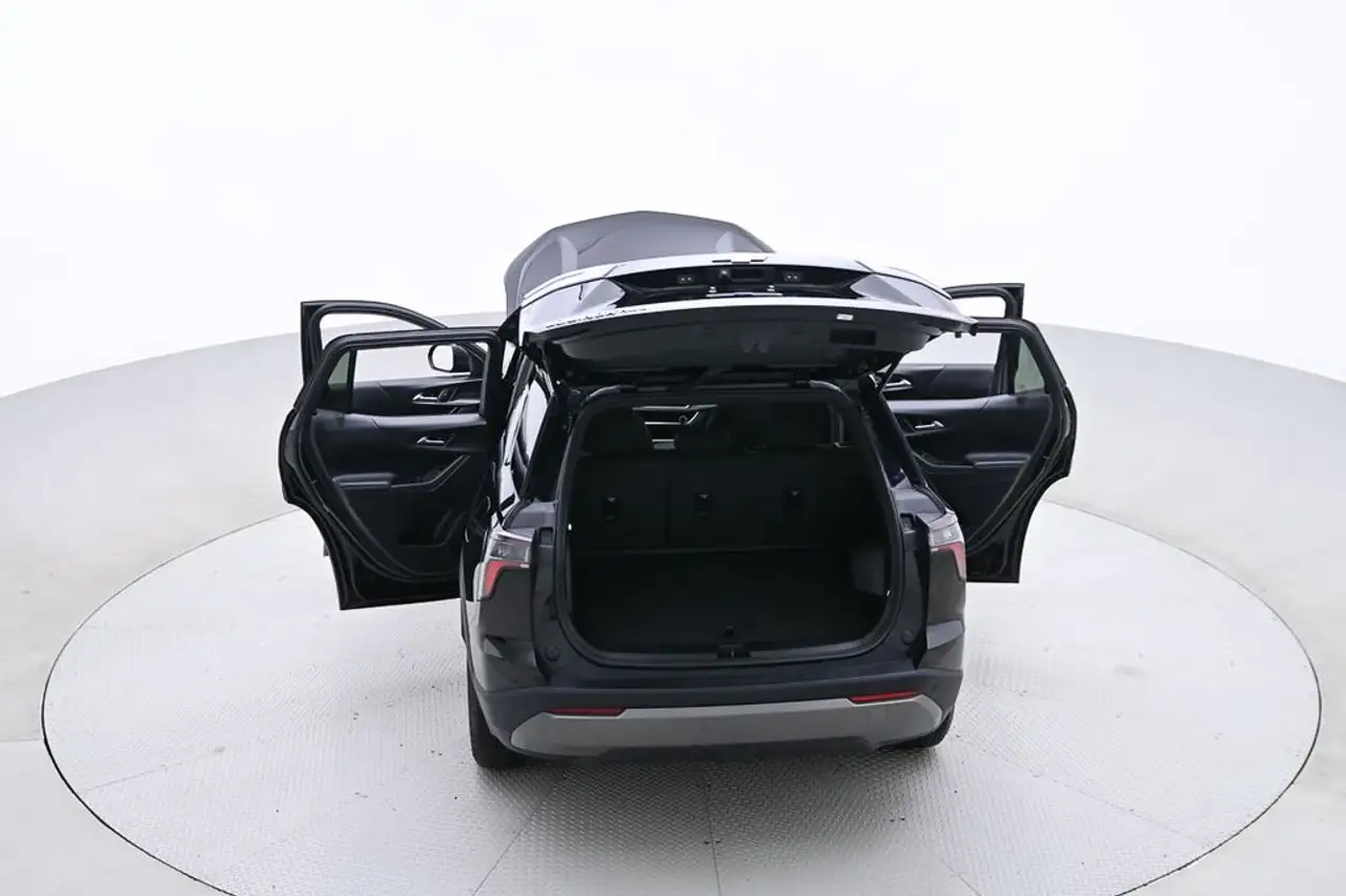 Chevrolet Equinox photo Chevrolet Equinox