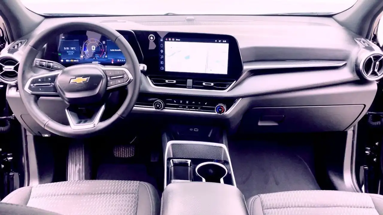 Chevrolet Equinox photo Chevrolet Equinox