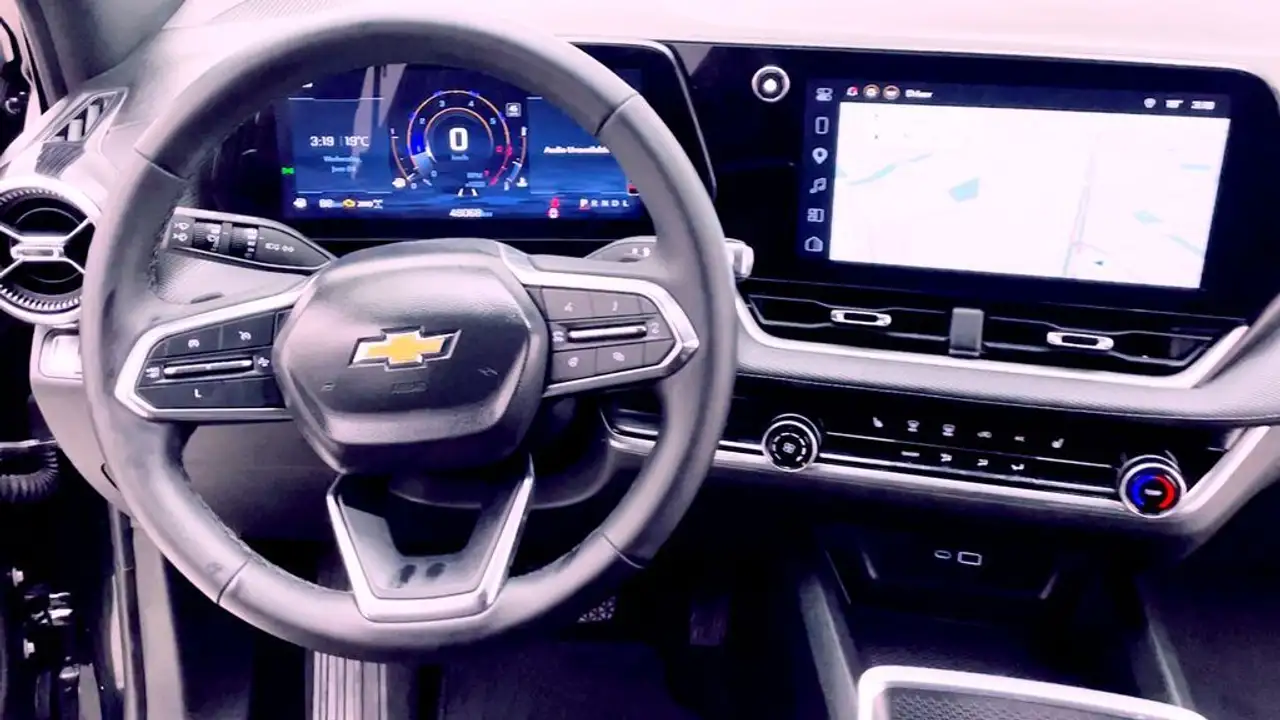 Chevrolet Equinox photo Chevrolet Equinox