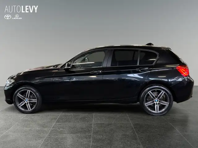 BMW 1 Series view 3