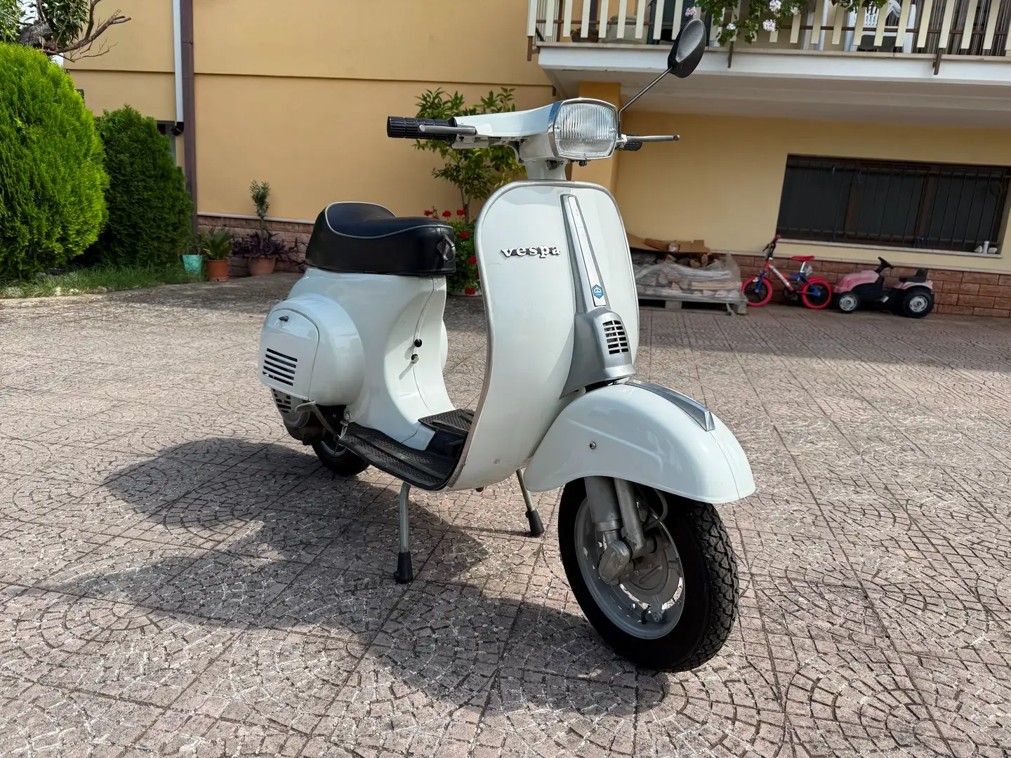 Vespa Special 50 Bianco - 2