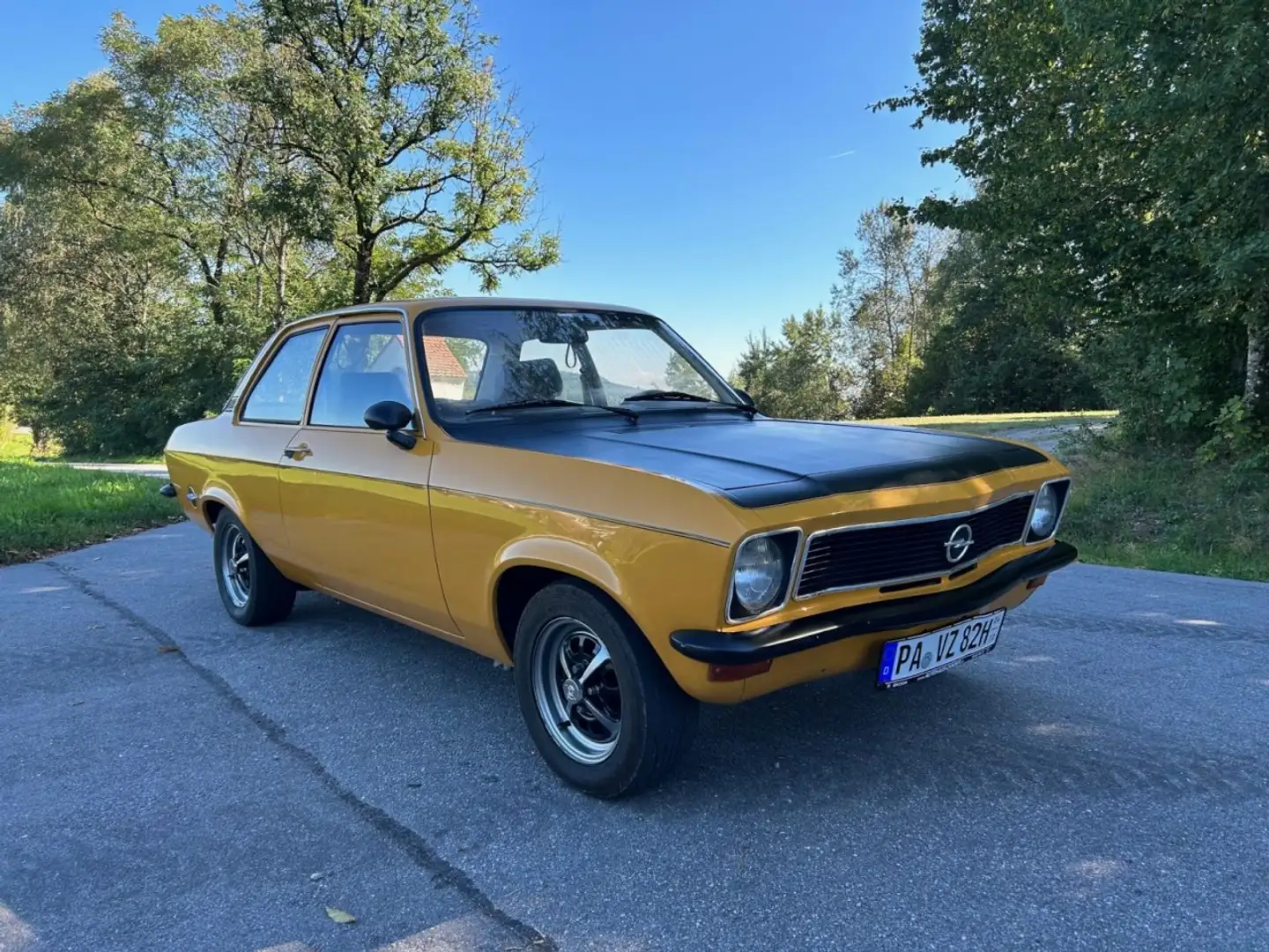 Opel Ascona A 1.6 N - guter Zustand - H-Kennzeichen Sárga - 1