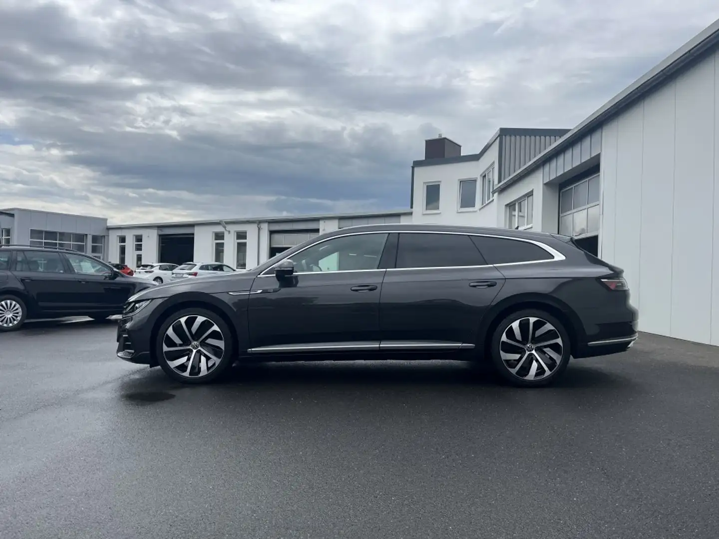 Volkswagen Arteon 2.0 TDI DSG Shooting Brake R-Line 194€ m. 20% An Grau - 2