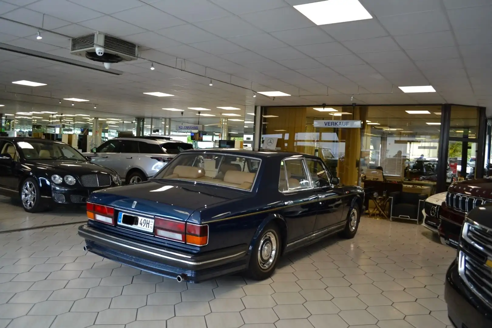 Rolls-Royce Silver Spirit - 1