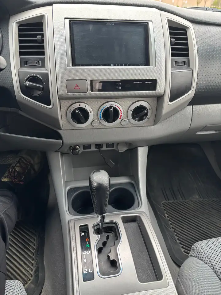Toyota Tacoma снимка Toyota Tacoma