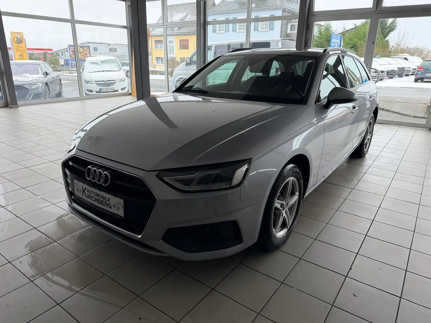 Audi A4 Avant 35 TDI Automatik+Tempom+Navi+LED+PDC+ Silber - 1
