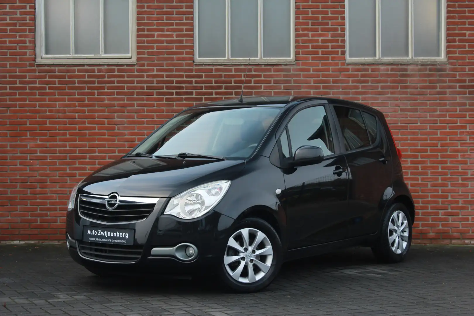 Opel Agila 1.2 Edition | Airco | LMV | Stoelverwarming | Noir - 1