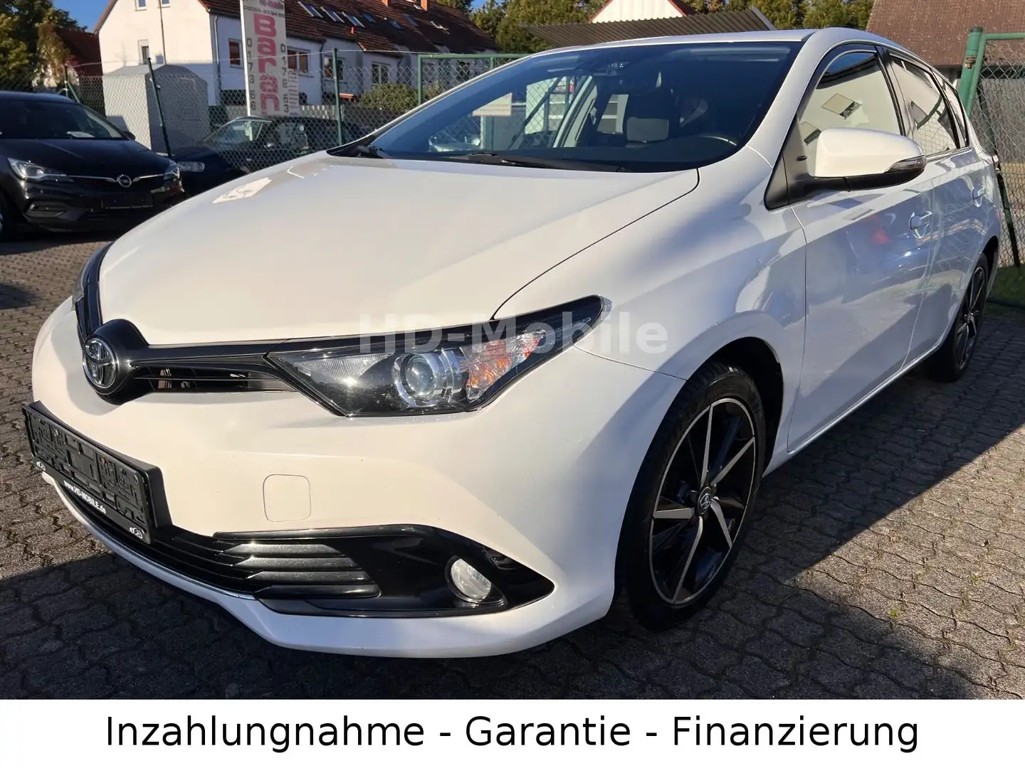 Toyota Auris Team D, Navi, Kamera, Sitzheizung Weiß - 1