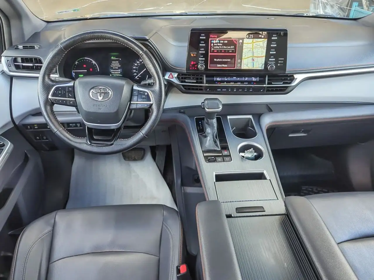 Toyota Sienna снимка Toyota Sienna