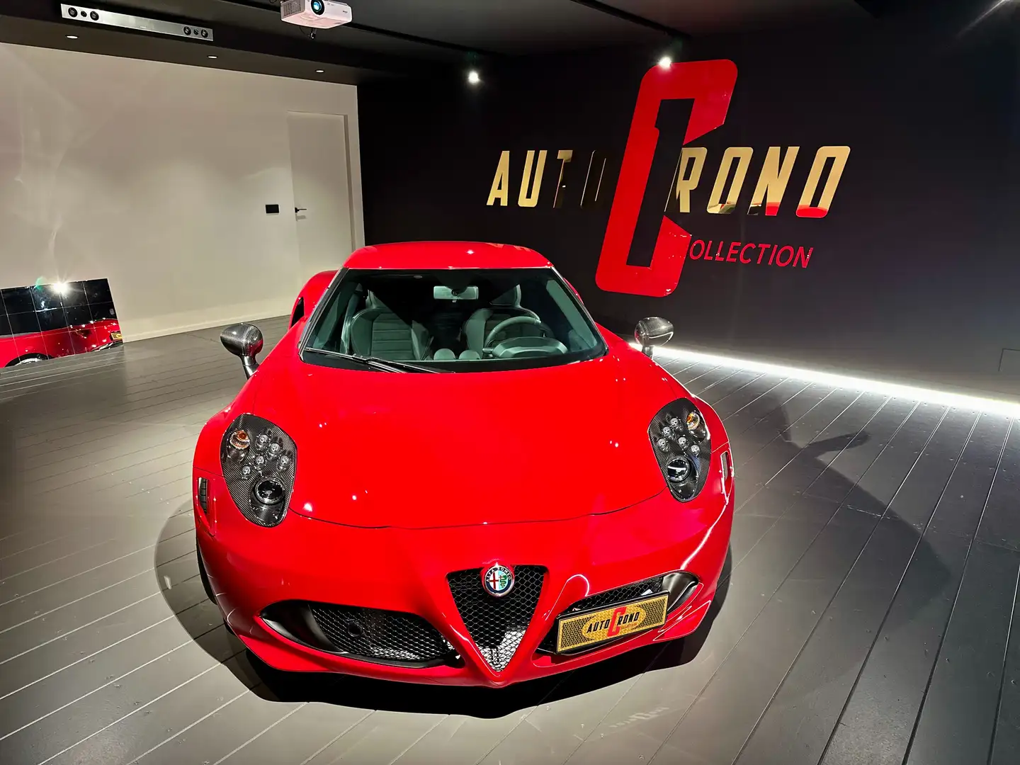Alfa Romeo 4C 4C Coupe 1750 tbi 240cv tct Launch Edition n. 130 Červená - 2