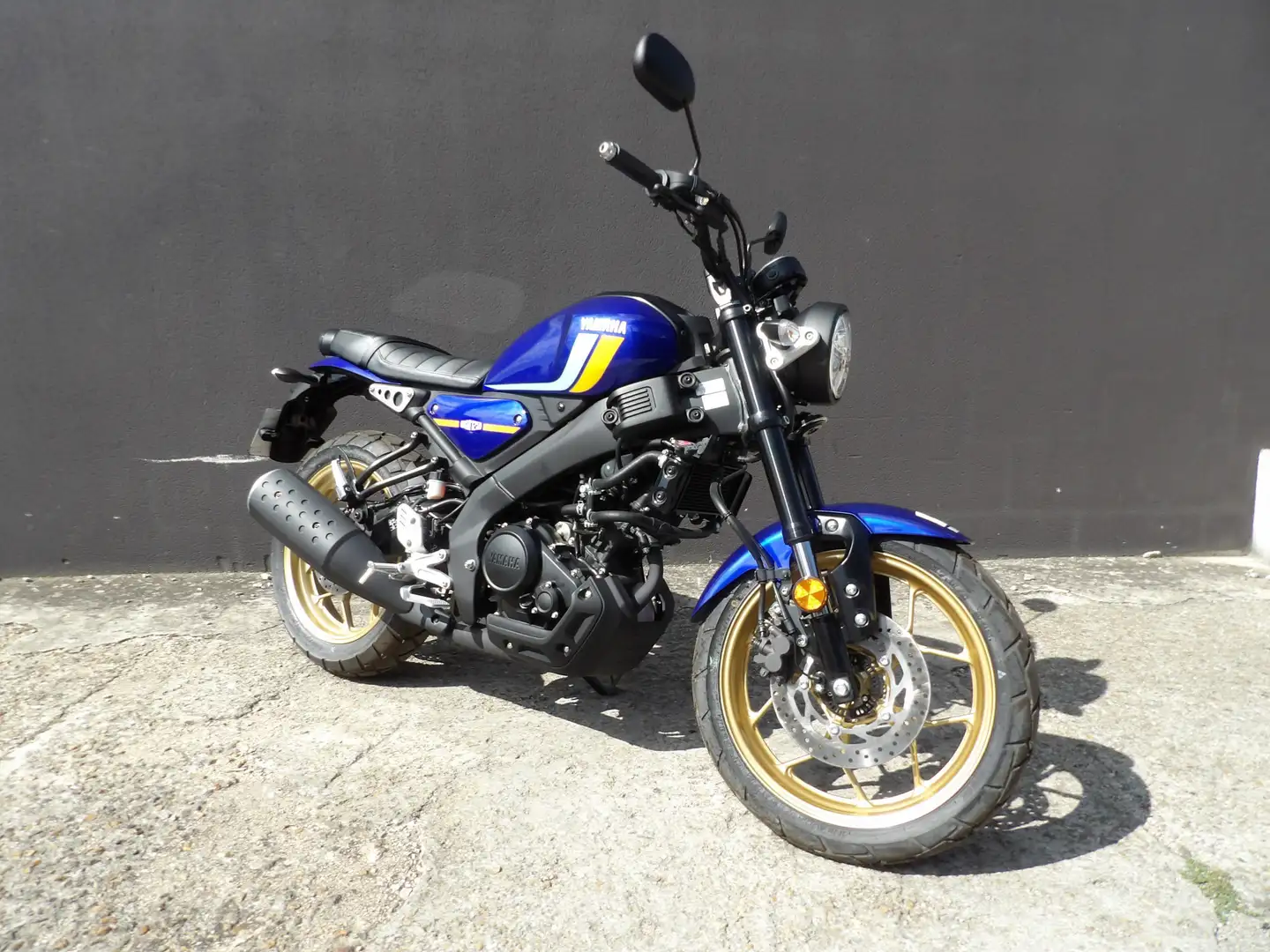 Yamaha XSR 125 Bleu - 2