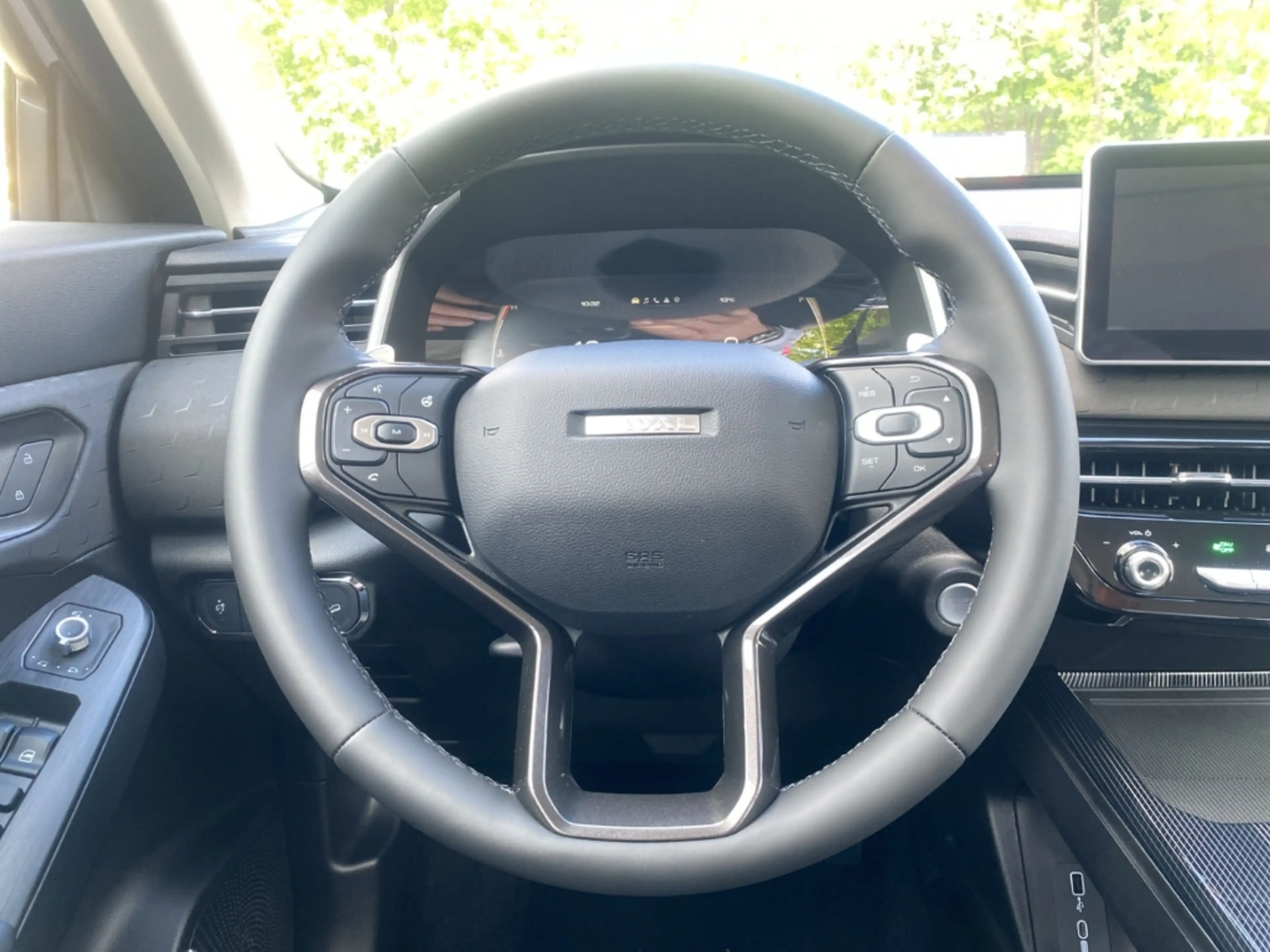 GWM HAVAL Jolion Pro PREMIUM 1.5 T-GDI Sitzheizung — photo 11