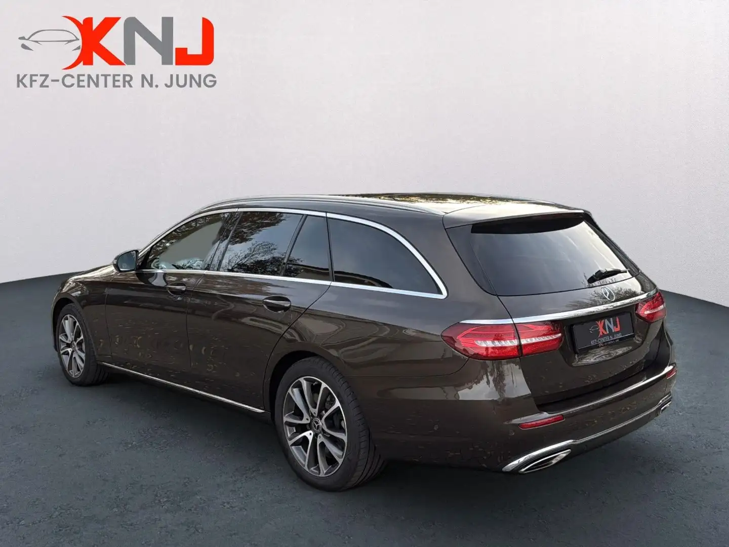 Mercedes-Benz E 400 E -Klasse T-Modell 4Matic | Avantgarde Braun - 2