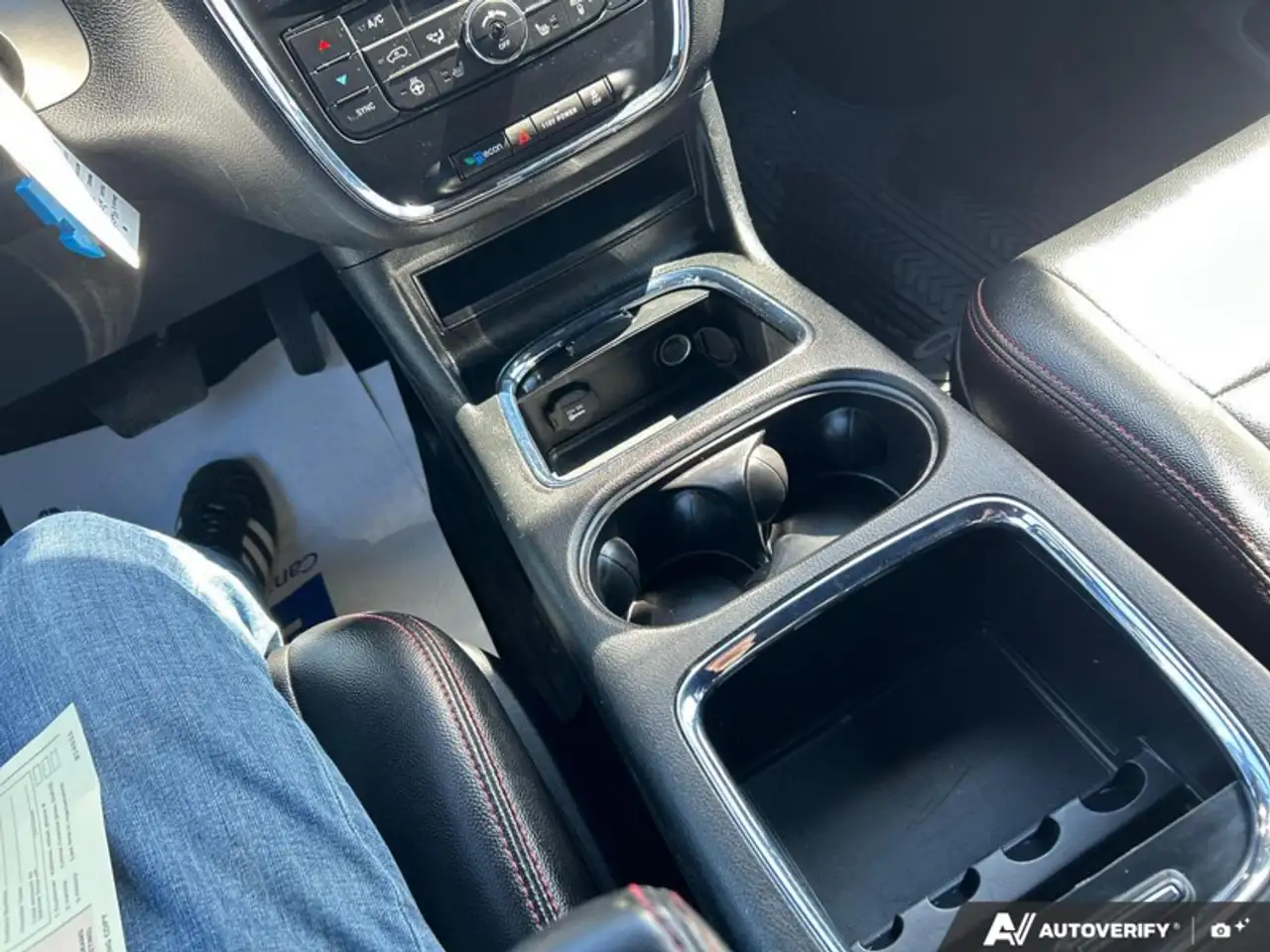 Dodge Grand Caravan снимка Dodge Grand Caravan