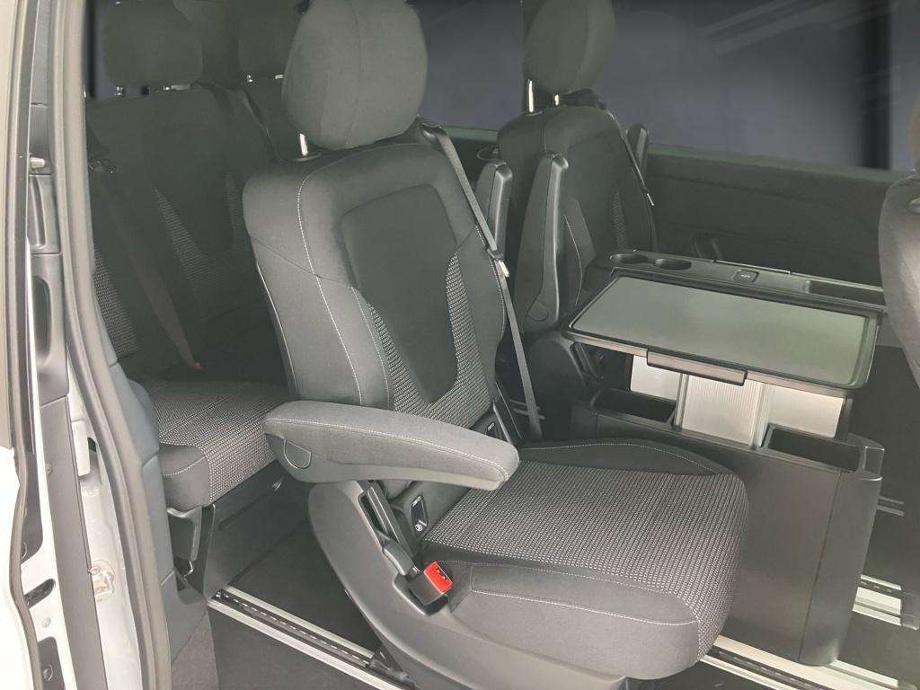 Mercedes-Benz V 220