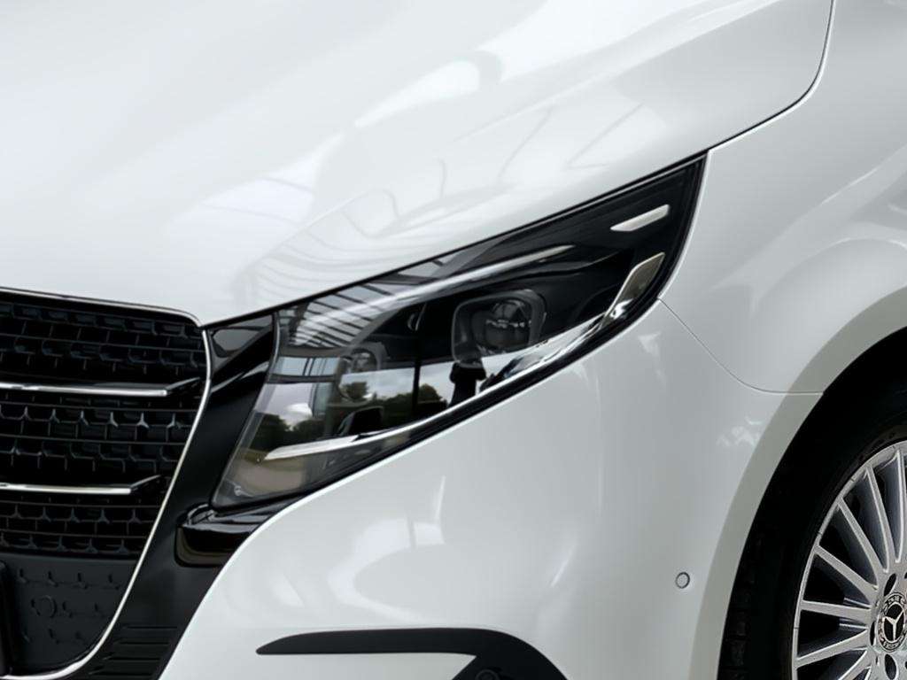 Mercedes-Benz V 220