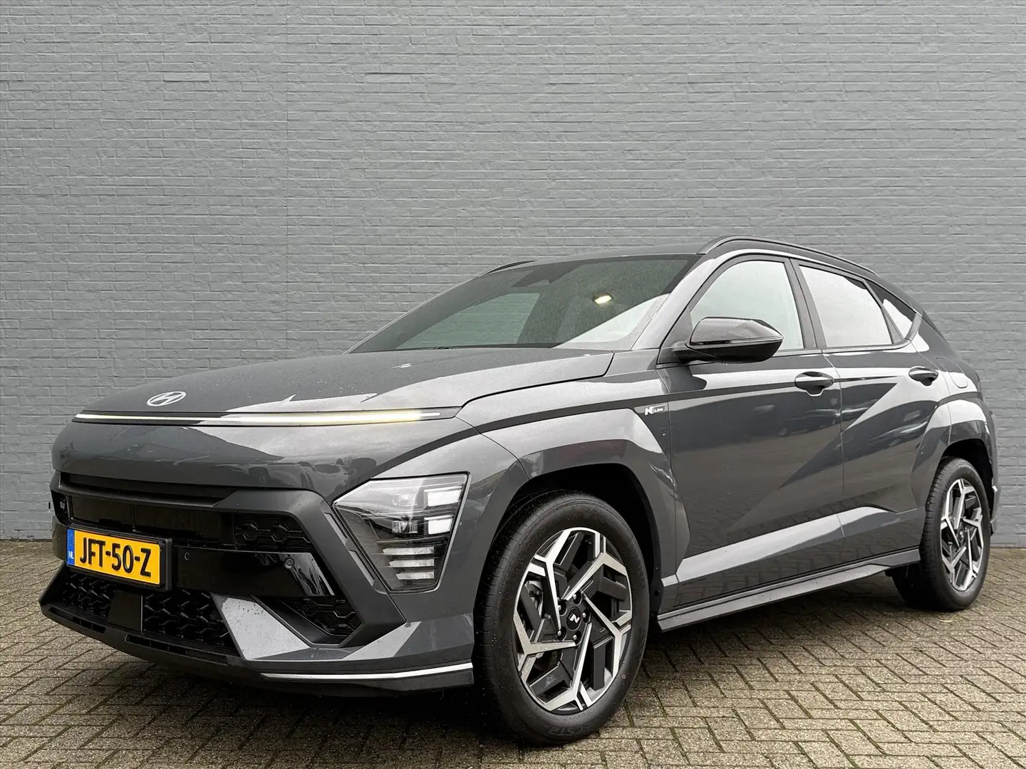 Hyundai KONA 1.6 GDI HEV 141pk DCT N-line Edition | N-line acce Grijs - 2