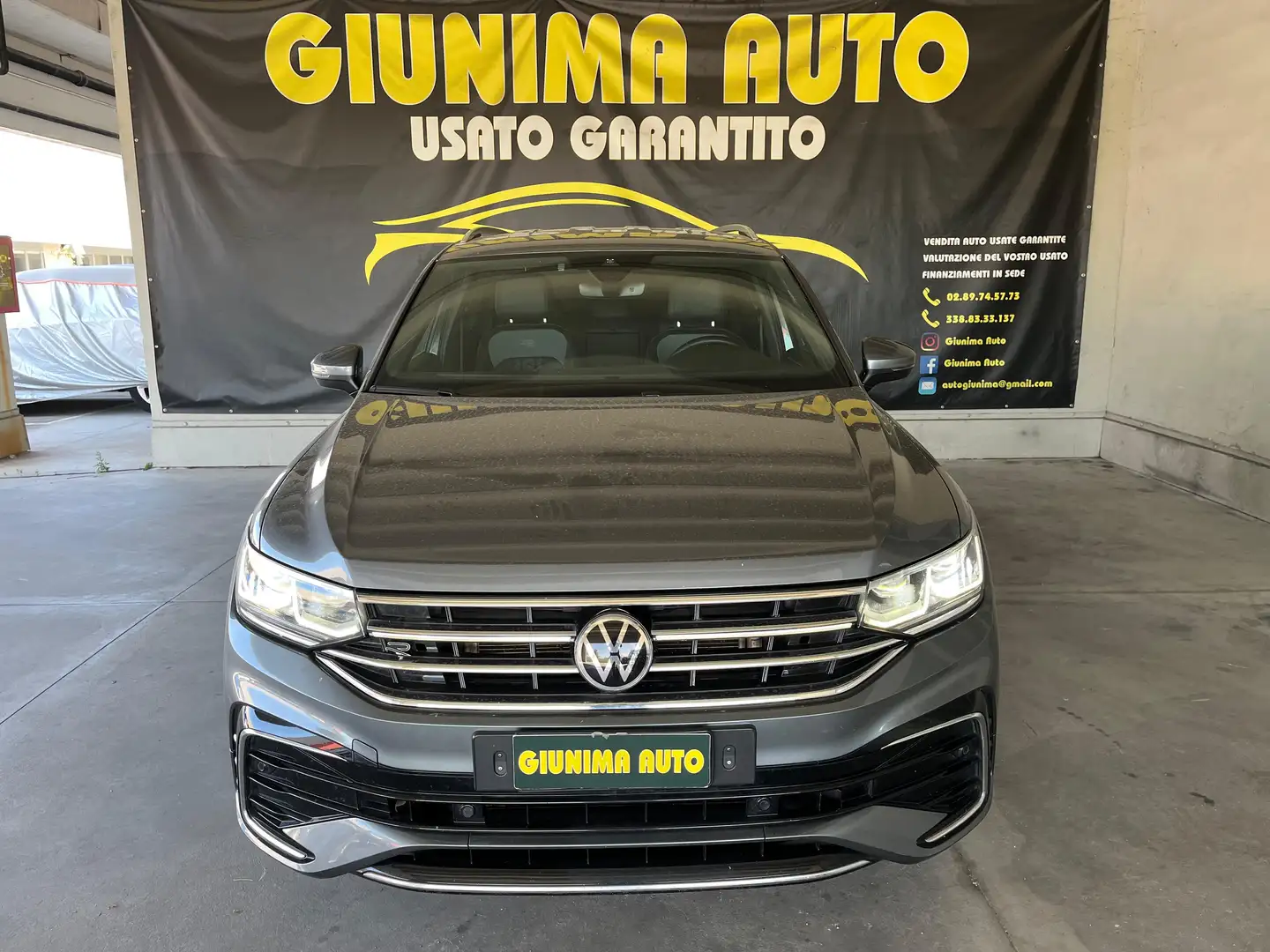 Volkswagen Tiguan Allspace 7 POSTI - Tiguan Allspace 2.0 tdi R-Line 4x4 dsg Grigio - 2