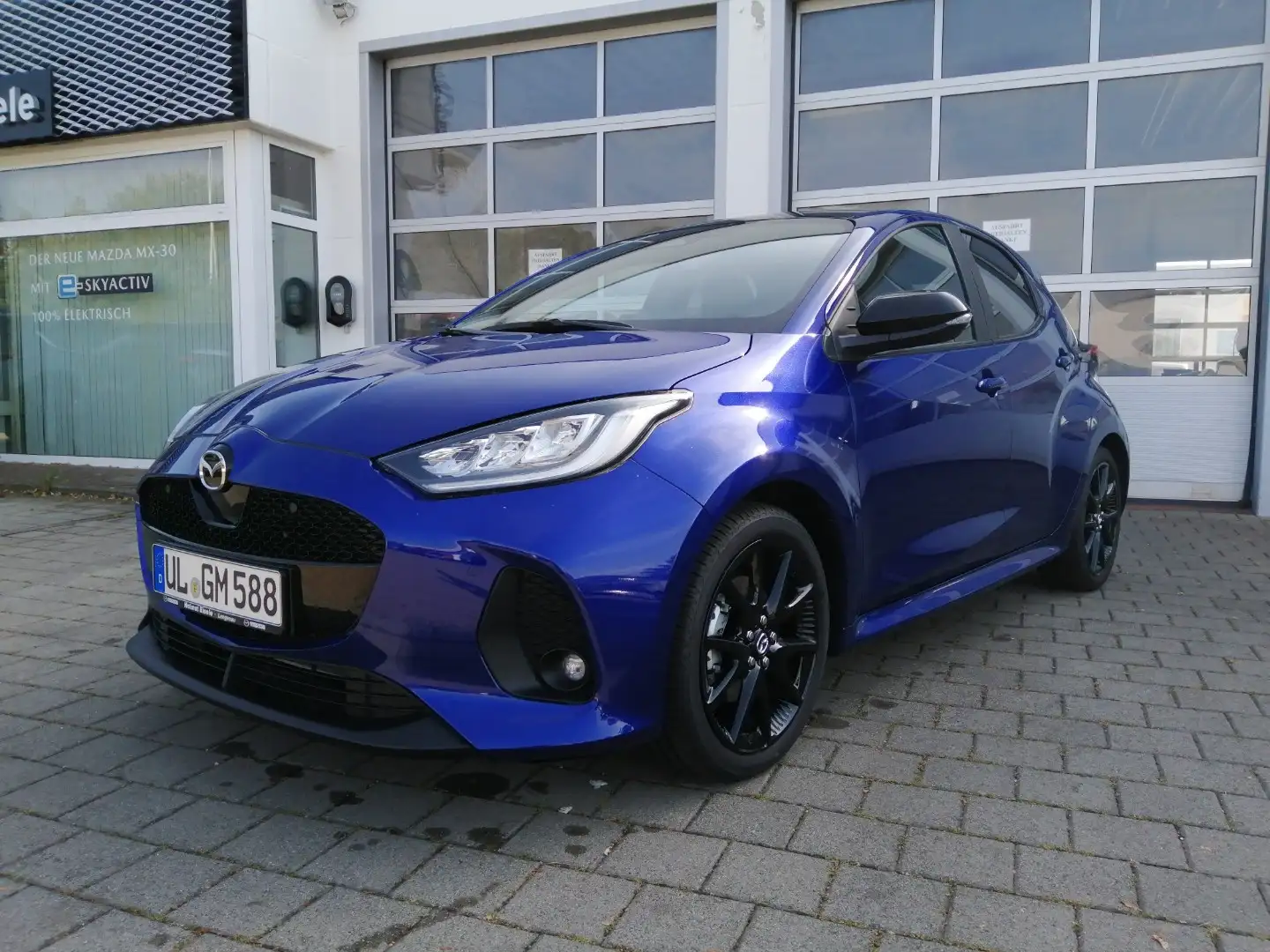 Mazda 2 Hybrid 1.5L Hybrid VVT-i Blau - 1