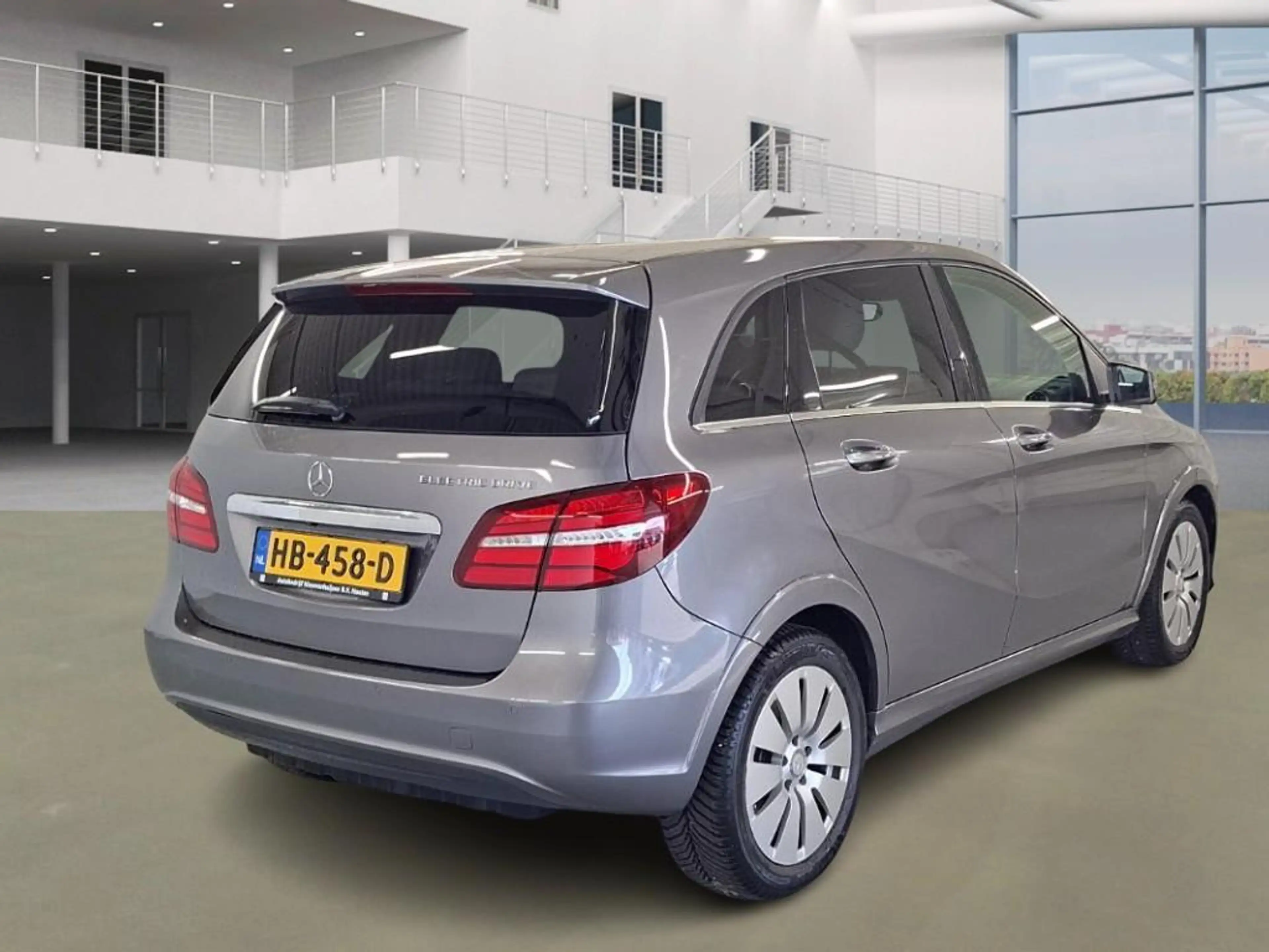 Mercedes-Benz B Electric Drive B 250 E , Topausstattung unbedingt anschauen , NP 52.000 — photo 2