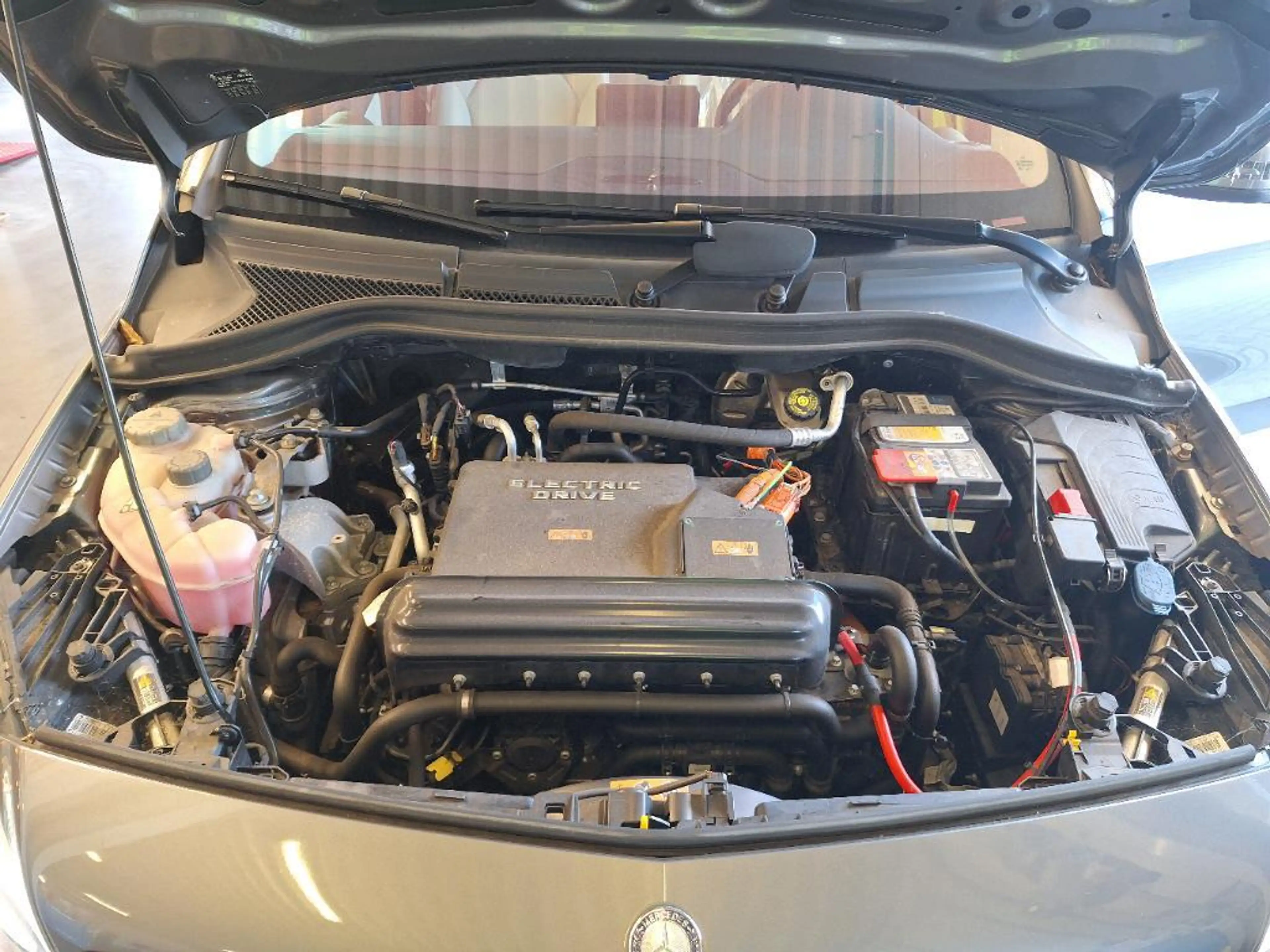 Mercedes-Benz B Electric Drive B 250 E , Topausstattung unbedingt anschauen , NP 52.000 — photo 13