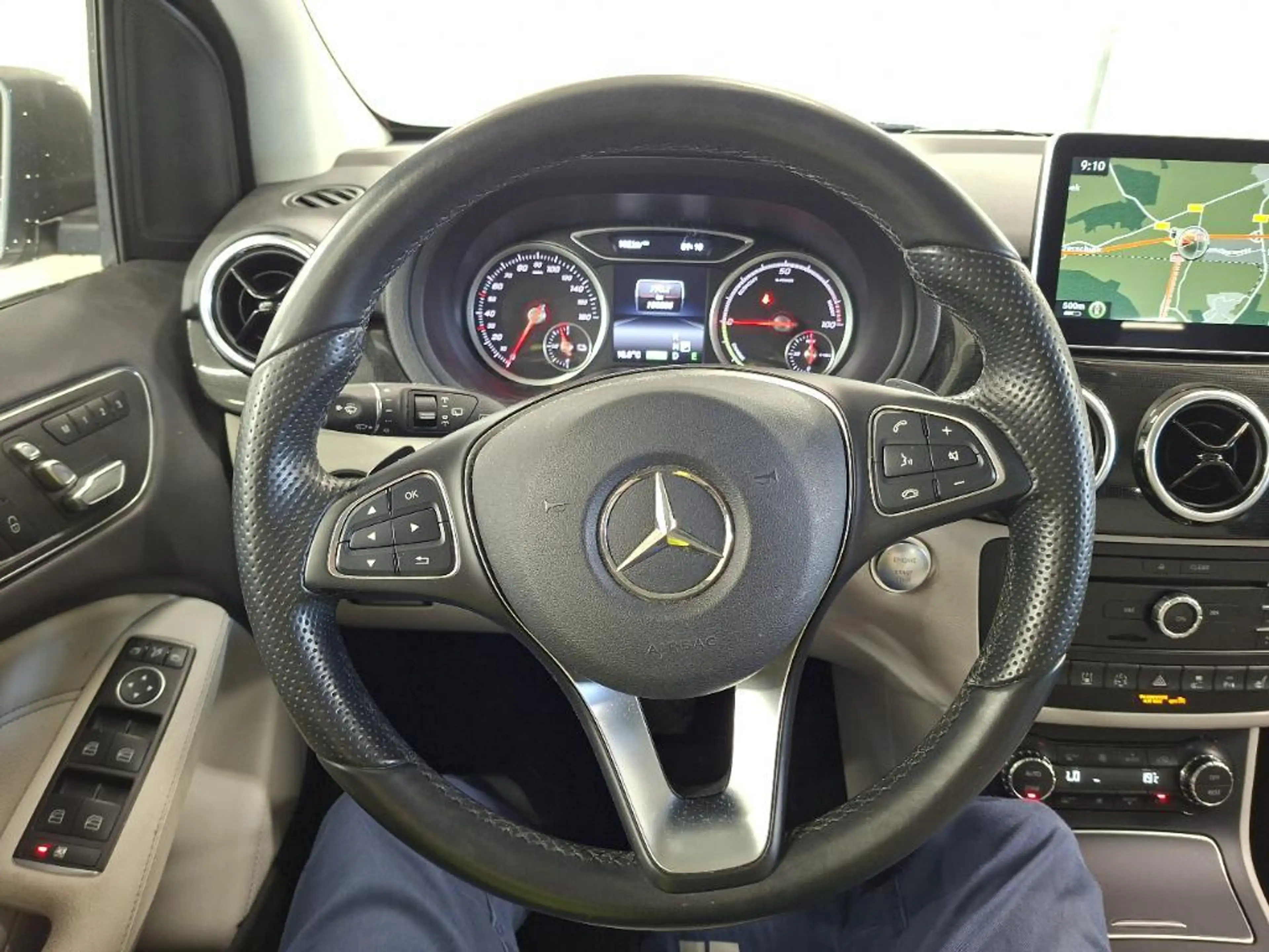 Mercedes-Benz B Electric Drive B 250 E , Topausstattung unbedingt anschauen , NP 52.000 — photo 7