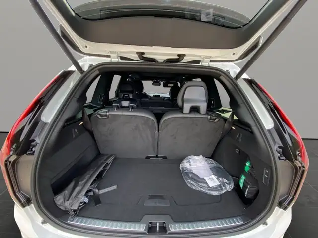 Volvo XC90 Black Edition Ultra, T8 AWD Plug-in Hybrid, Elektrisch/Benzi Ansicht 15