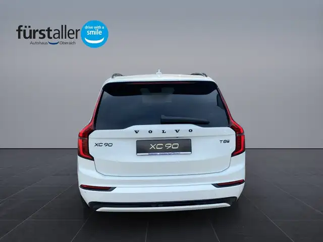 Volvo XC90 Black Edition Ultra, T8 AWD Plug-in Hybrid, Elektrisch/Benzi Ansicht 6