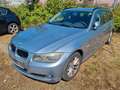 BMW 318 Baureihe 3 Touring 318d Bleu - thumbnail 1