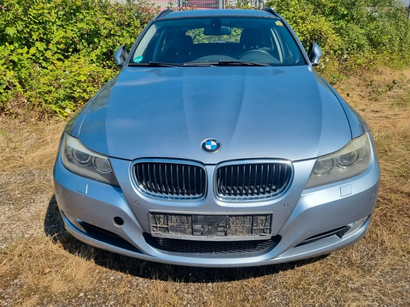 BMW 318 Baureihe 3 Touring 318d Bleu - 2