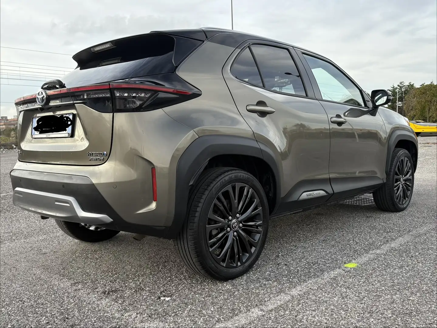 Toyota Yaris Yaris Cross Cross 1.5h Adventure awd-i 116cv e-cvt Verde - 2