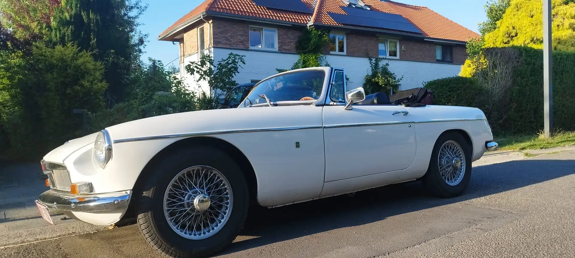 MG MGB 1970 White - 1