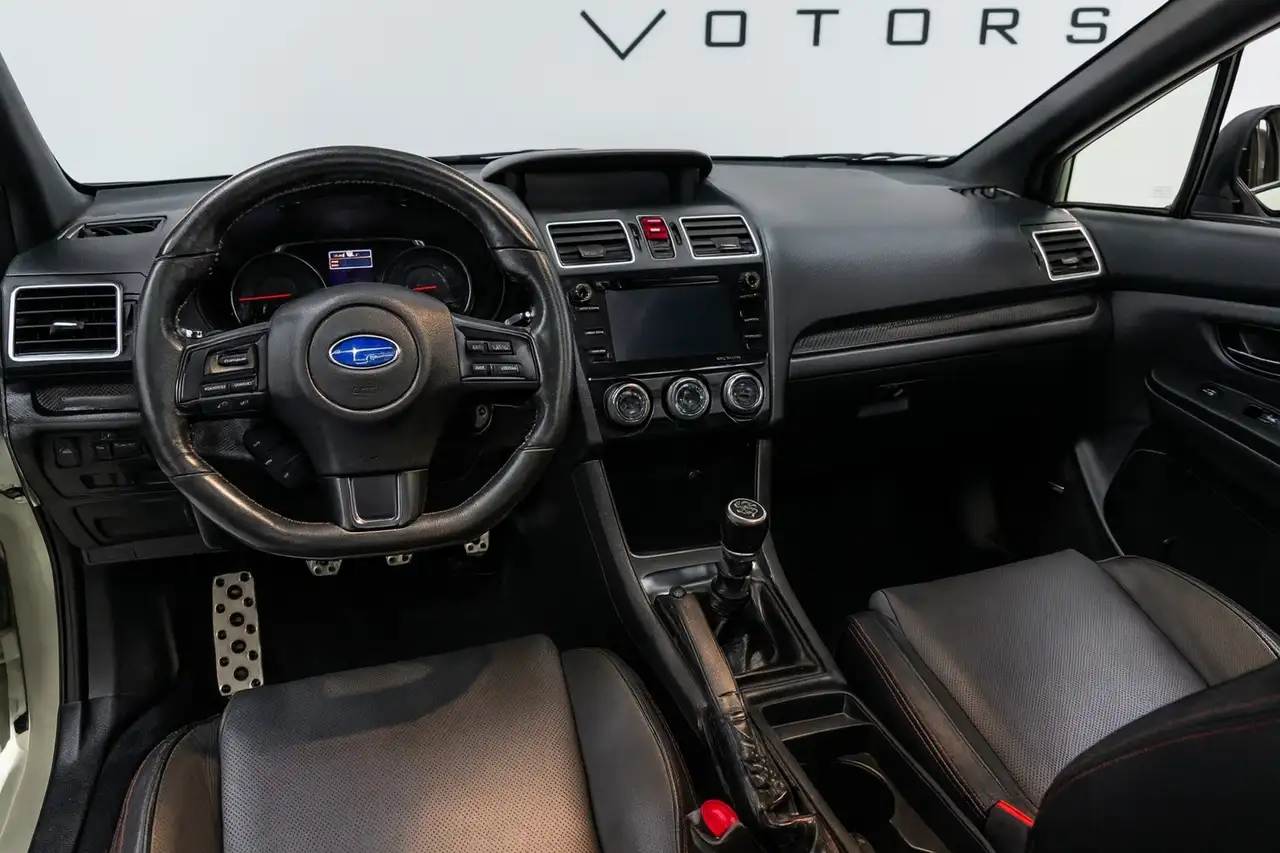 Subaru WRX снимка Subaru WRX