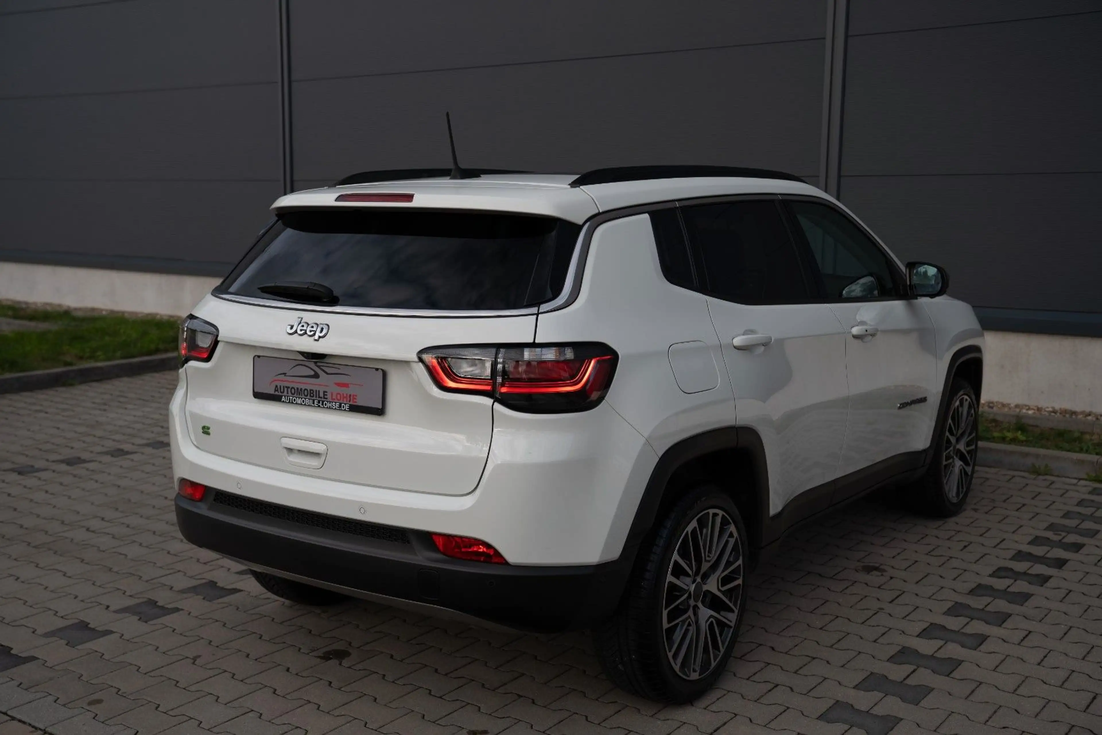 Jeep Compass Limited Plug-In-Hybrid 4WD*LED*PANO*CAM* — photo 12