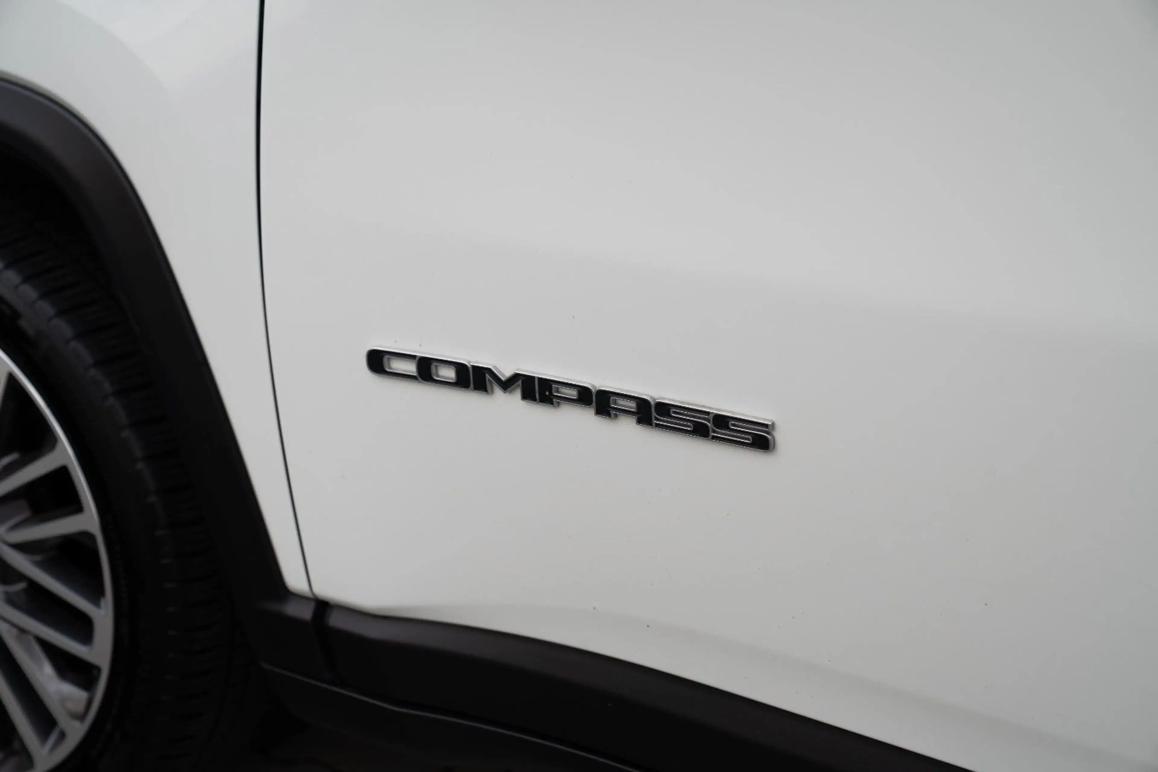 Jeep Compass Limited Plug-In-Hybrid 4WD*LED*PANO*CAM* — photo 8