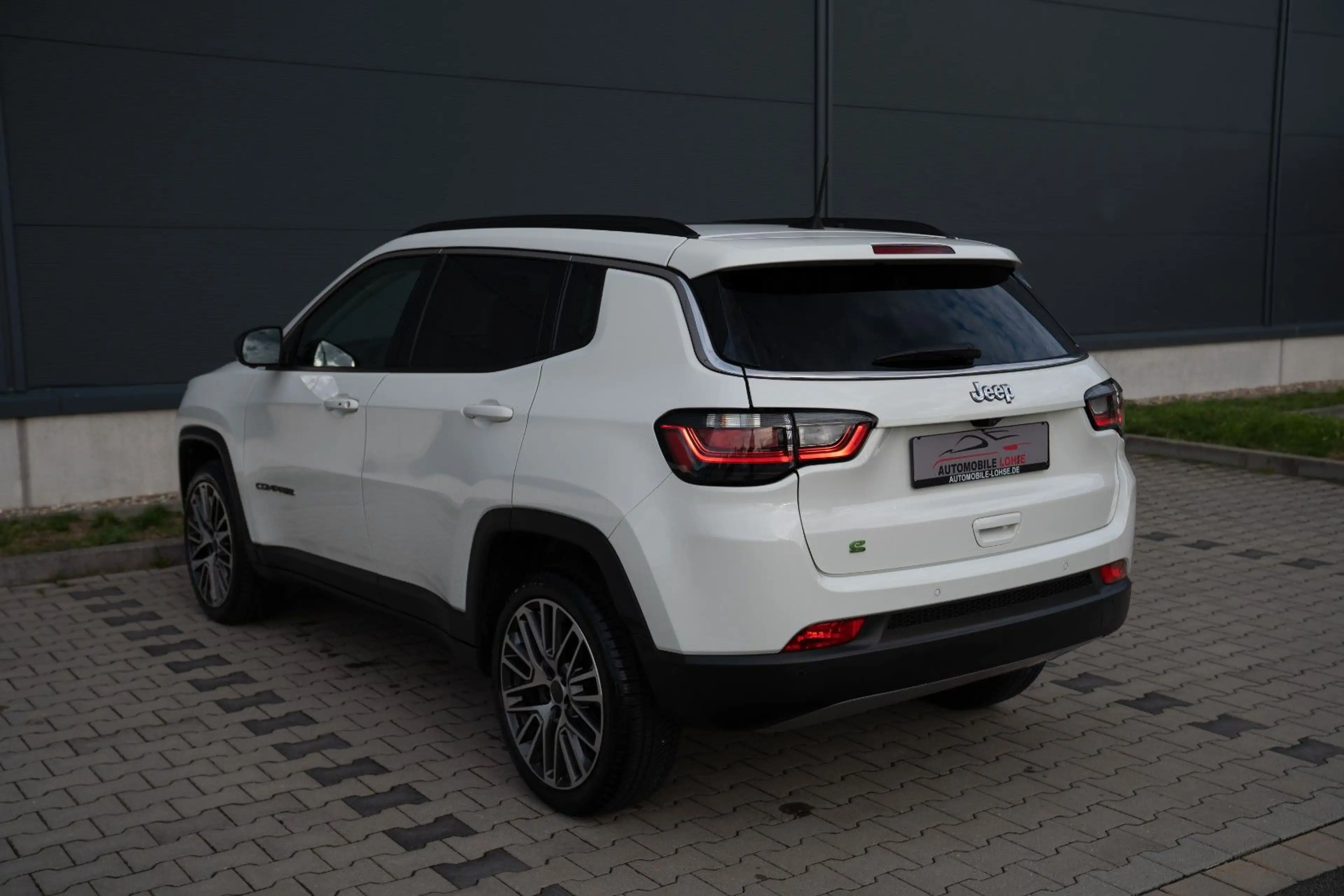 Jeep Compass Limited Plug-In-Hybrid 4WD*LED*PANO*CAM* — photo 10