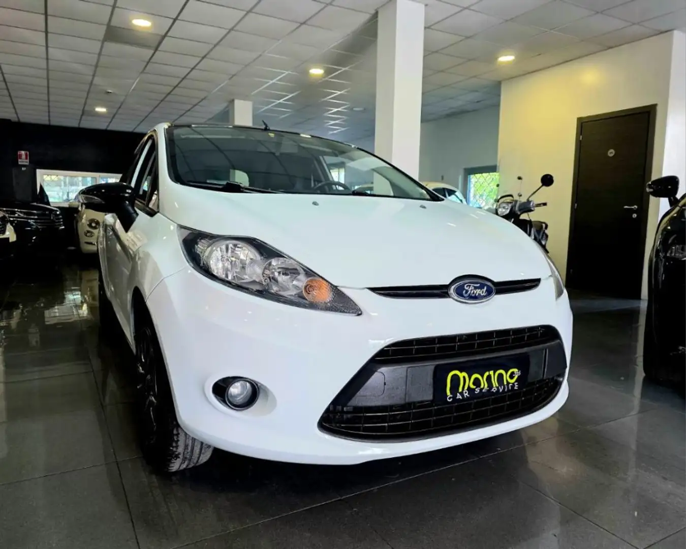 Ford Fiesta 1.2 16v TITANIUM C/ESP 5p E5 Bianco - 2