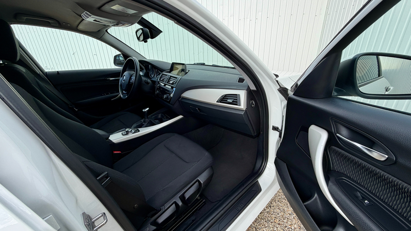BMW 116 116 d Advantage-LED - 8fach bereift — photo 12