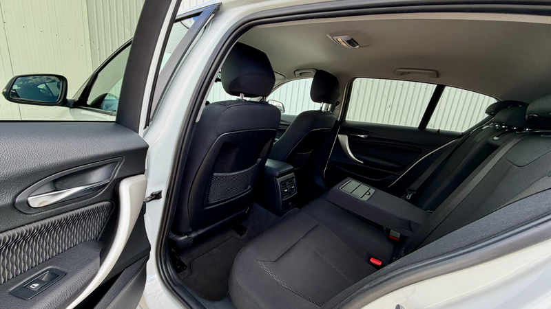 BMW 116 116 d Advantage-LED - 8fach bereift — photo 14