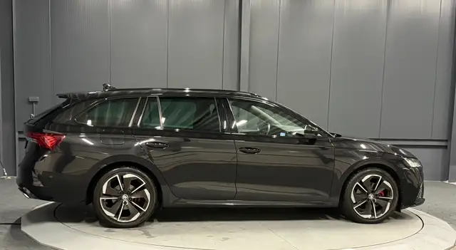 Skoda Octavia view 8
